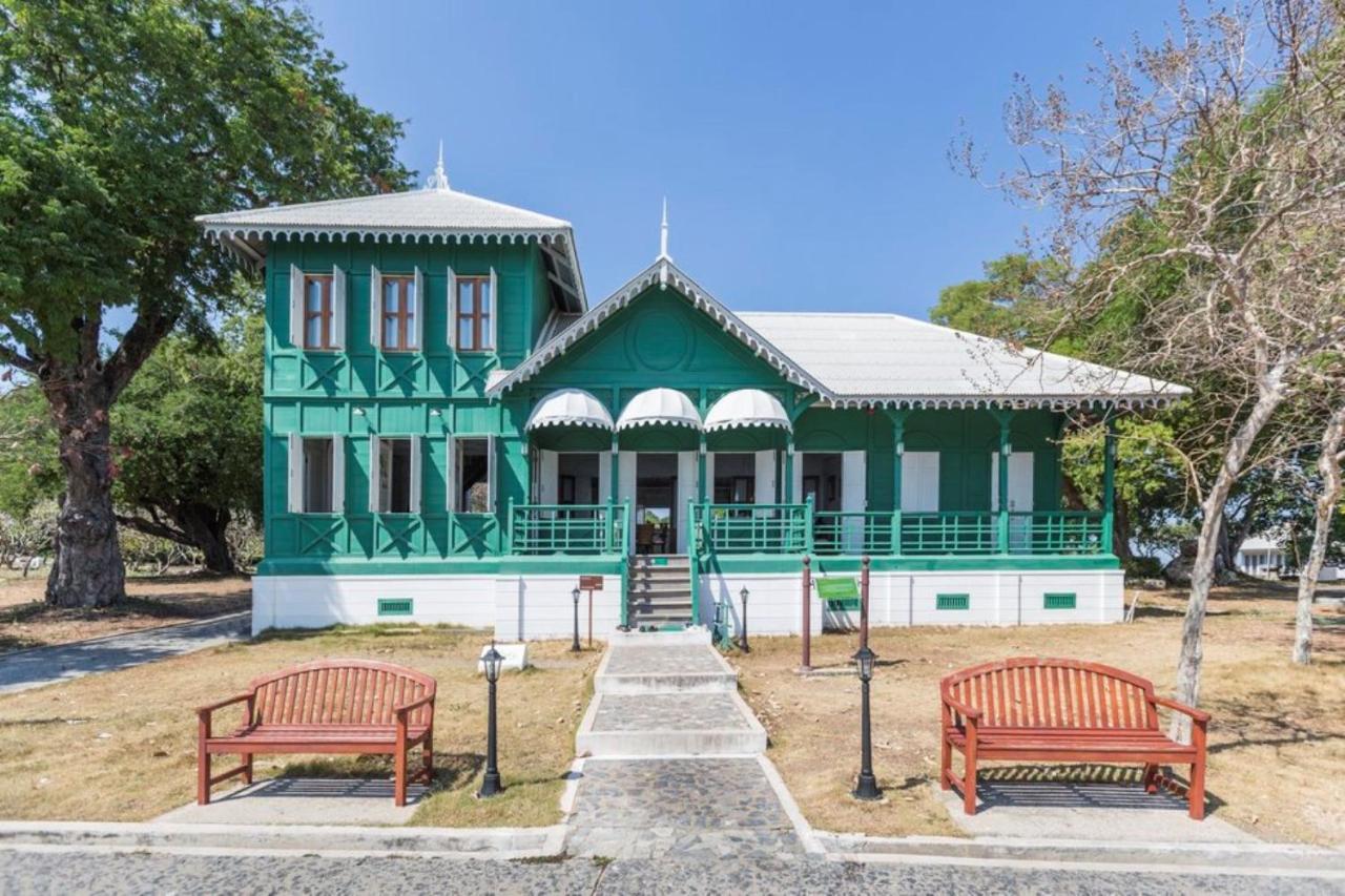 Somewhere Koh Sichang Exterior foto